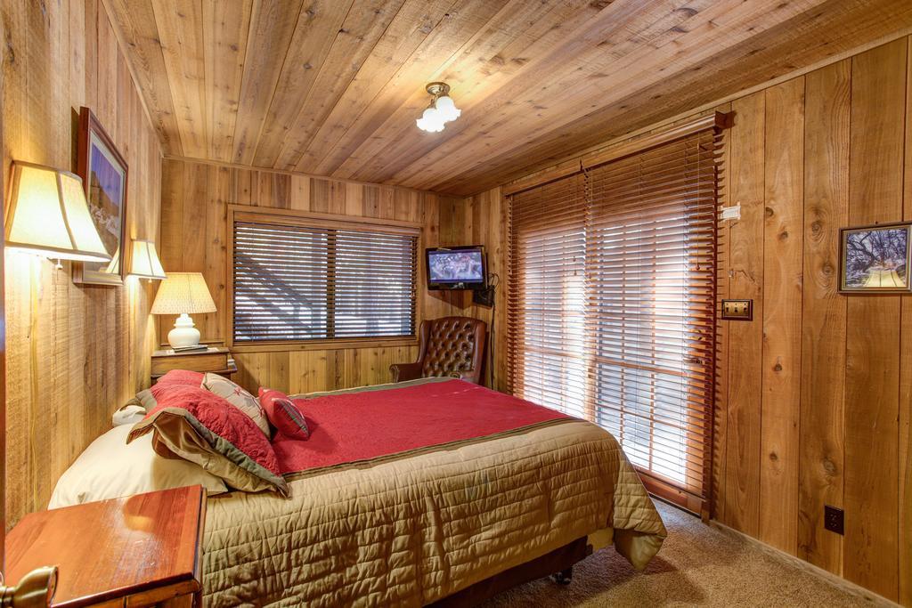 17B Tylers Timber Lodge Wawona Exterior foto